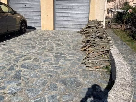 location t2 non meublé corté