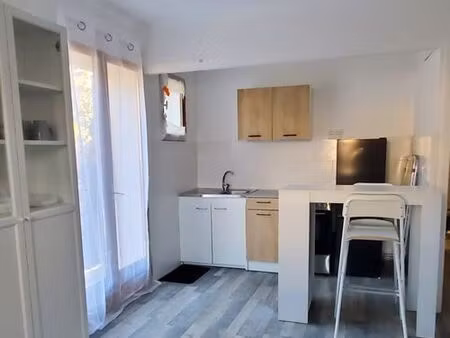 studio meublé indépendant  refait a neuf  25m2
