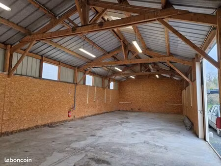 à louer – bâtiment / entrepôt professionnel d’environ 200 m²