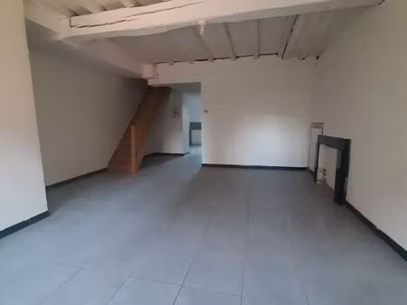 maison 3 chambres et cour