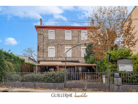 vente local commercial 14 pièces