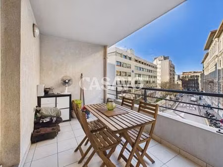 vente appartement 1 pièce de 28m² - 13007 marseille