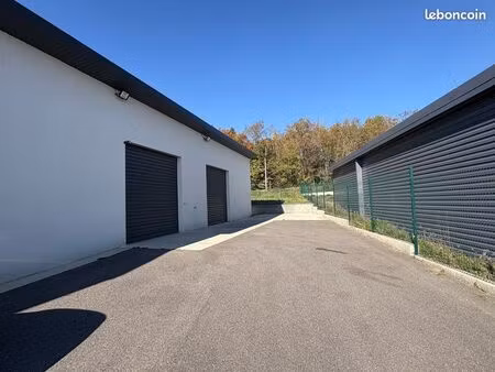 local commercial 160m2