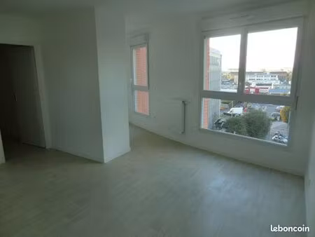 a louer appartement 2 pièces 44m2 rénové