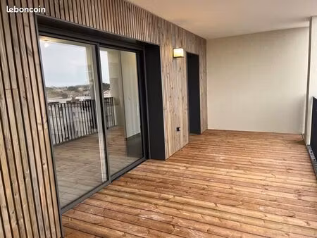 t3 dernier étage avec grande terrasse & parking – quartier espace agricole - mauguio