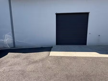 local commercial 80m2