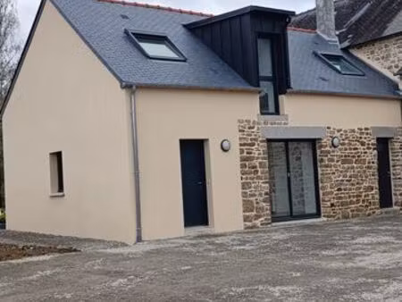 maison en pierre neuve a84