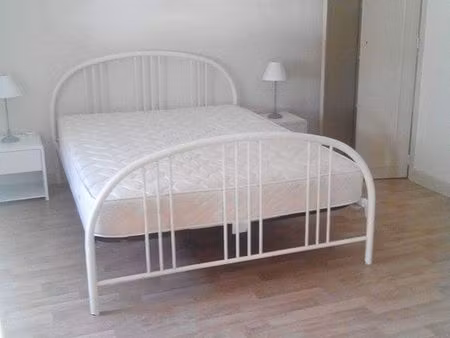 lumineux t2 de 37 m2 centre ville