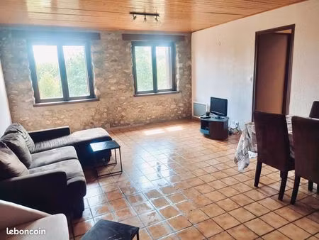 appartement t2 st genis