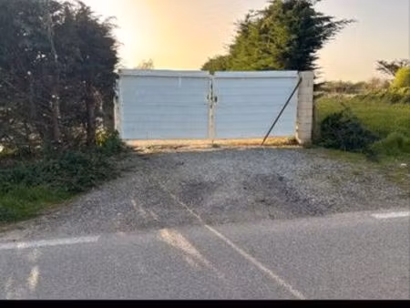 loue un emplacement sur mon terrain la baule