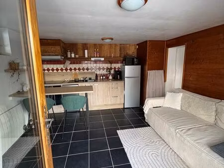 loue appartement dans maison à la giettaz