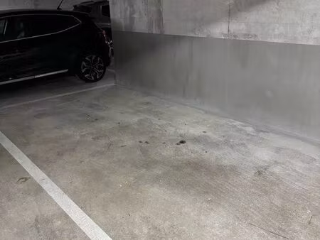 place de parking en sous-sol à ermont proche commerces et rer