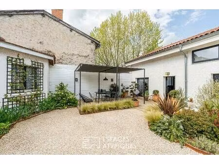 maison loft atelier au coeur du village de la tour de salvagny