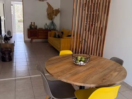 charmant appartement traversant  moderne avec terrasse  jardin  garage et parking