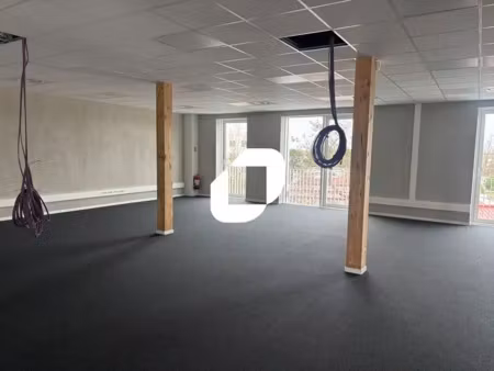 vente bureau bruges 33520