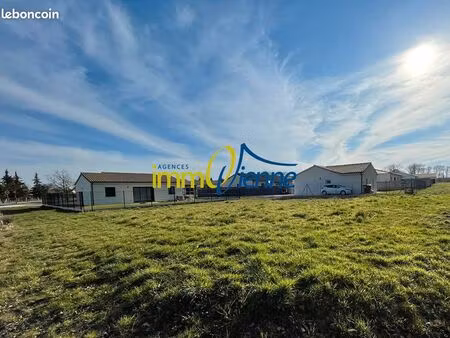 terrain 4 pièces 562 m² savigny levescault