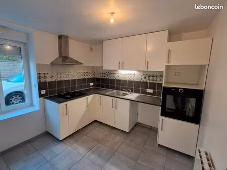 t2 de plain-pied – centre bourg