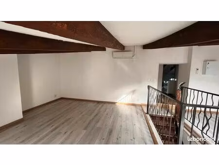 appartement 2 chambres  parking  carré de jardin