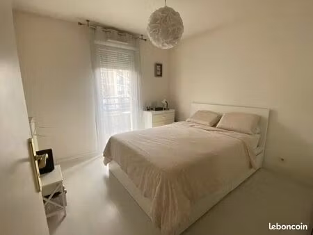 grand f2 tout equipé & meublé confortablement