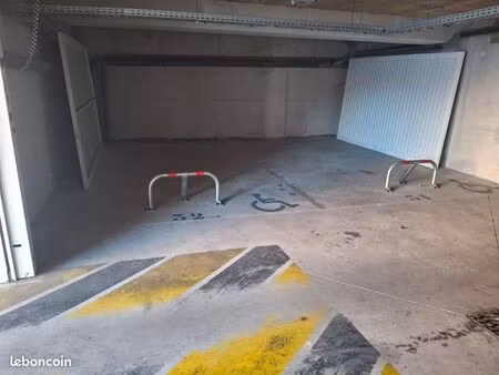 a louer place parking