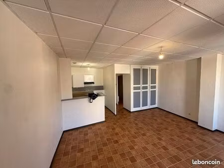 appartement t3 65m2