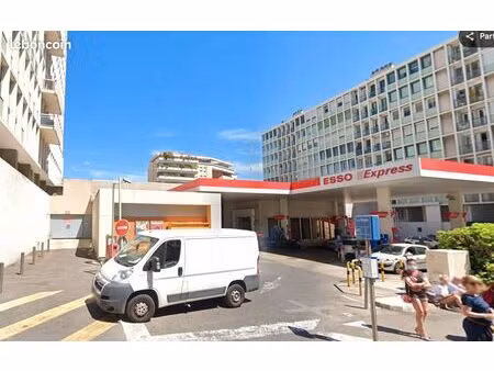 garage fermé à loué pharo