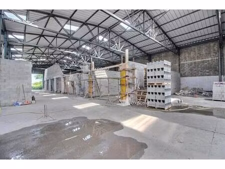 84100 orange - murs de bureaux 140 m²