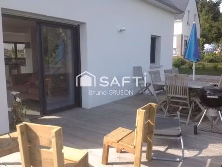 au calme   en impasse à quelques minutes des commodités