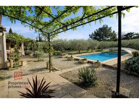 graveson - idéal professionnel. maison avec hangar   studio  piscine  jardin + de 2000 m²