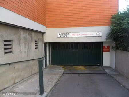 parking/box 13 m² vandoeuvre-lès-nancy