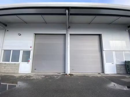 local d’activité fonctionnel et bien situé au haillan (33185)