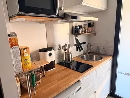 location studio meublé