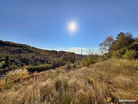 terrain 2020 m² ucel