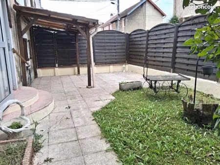 maison 5 pièces 81 m²