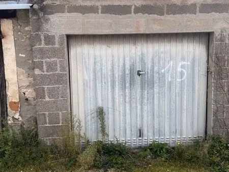 garage/box 12 m² etampes