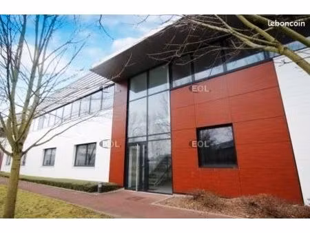 local d'activité 671 m²