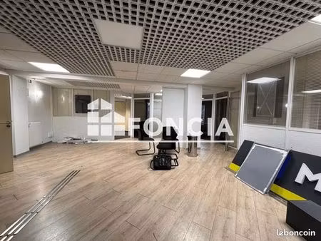 local commercial libre sur deux niveaux de 190m2 - quartier saint eloi