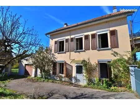 maison 8 pièces 159 m²