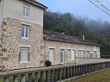 a louer t2 et t3 neuf dans maison de maître à pouxeux