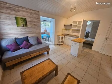 superbe f2 meublé ancienne route de schoelcher