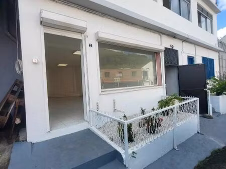 local commercial 30 m²