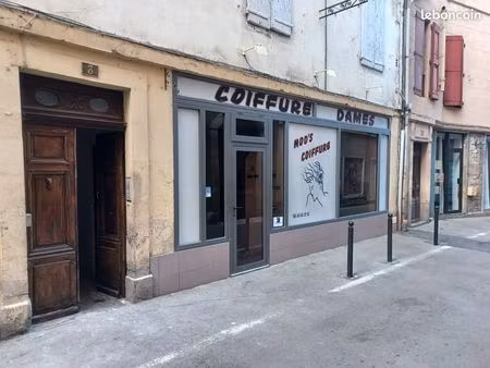 loue local commercial