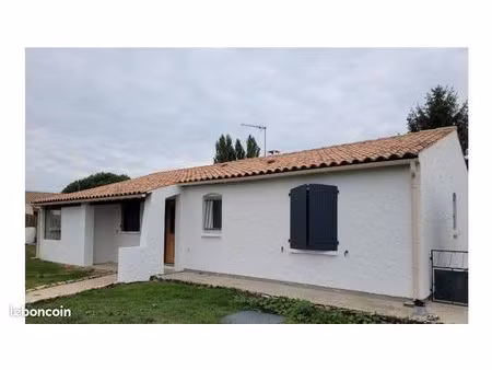 location à l année