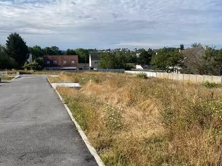 terrain 365 m² ormoy