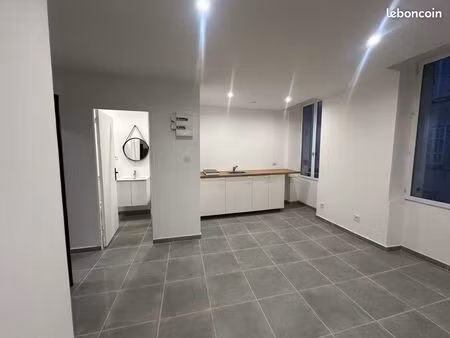 appartement 2 pièces - marseille 13003 - 40 m2
