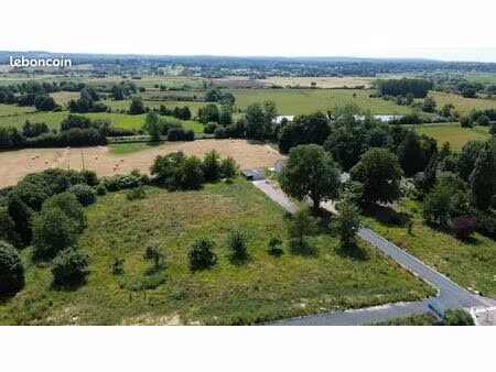 terrain 753 m² canapville
