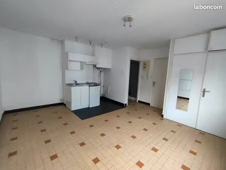 studio 1 pièce 24 m²