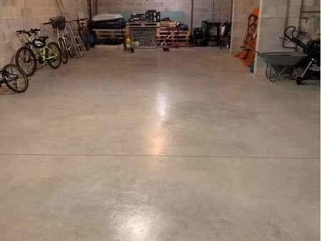 box - espace de stockage - garde meuble