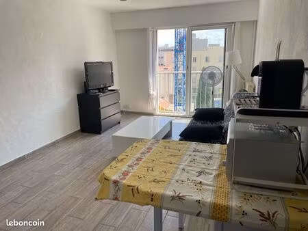 studio proximité faculté de la timone