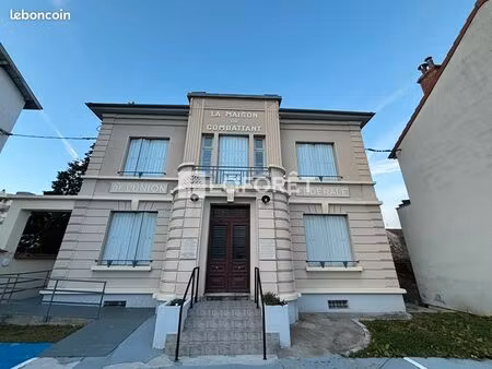 studio 1 pièce 31 m²